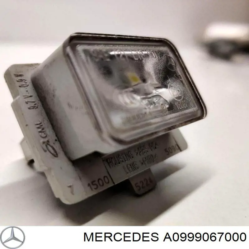Lampara de matricula Mercedes A0999067000 precio, desde 17,45 EUR