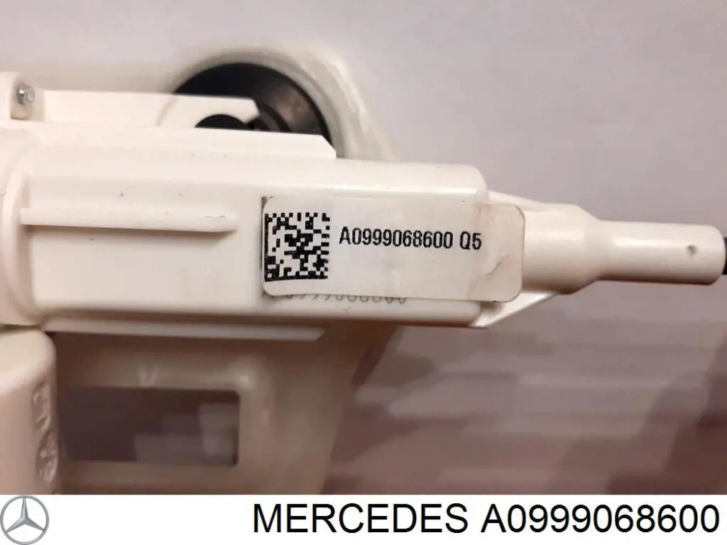 A0999068600 Mercedes