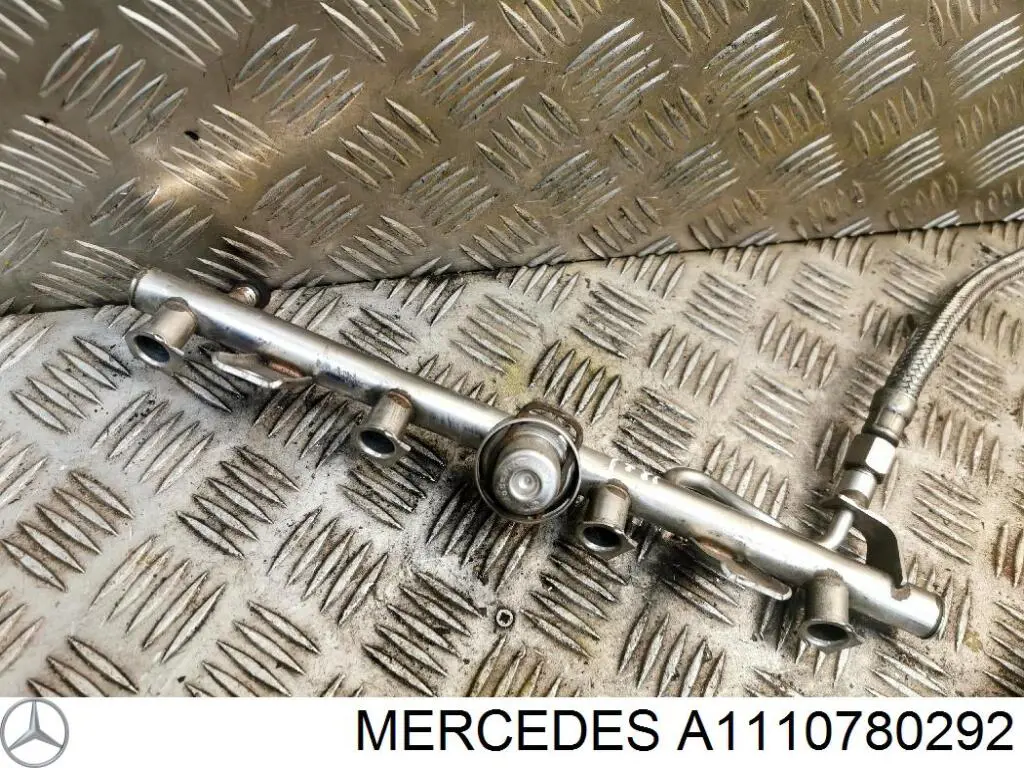Regulador de presión de combustible A111078029264 Mercedes