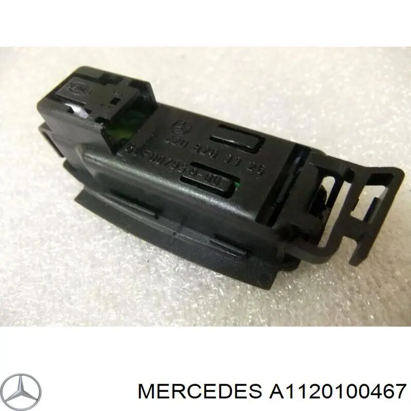 Tapa motor A1120100467 Mercedes