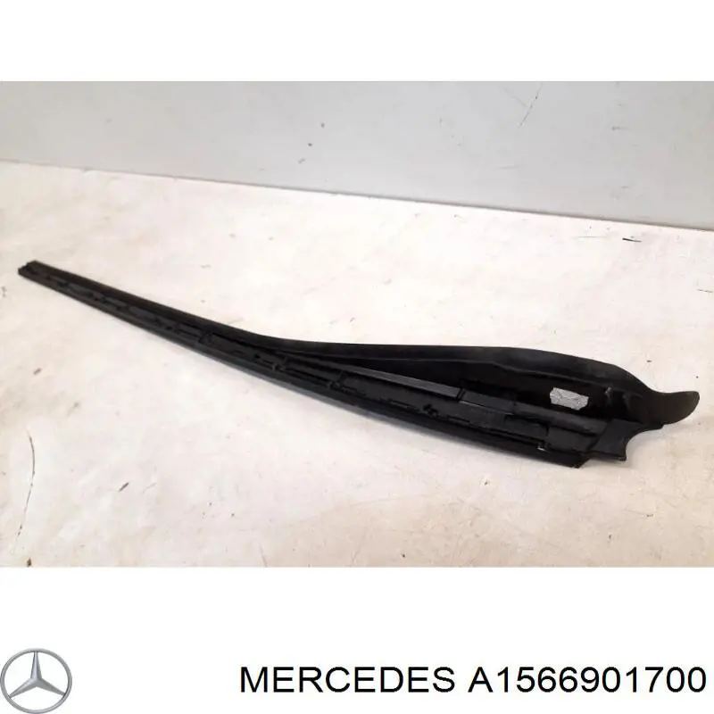 Comprar A1566901700 Mercedes Moldura izquierda del parabrisas