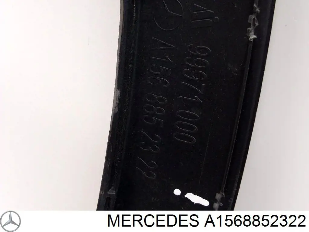 Extensión de aleta delantera izquierda Mercedes A1568852322 precio, desde 63,71 EUR