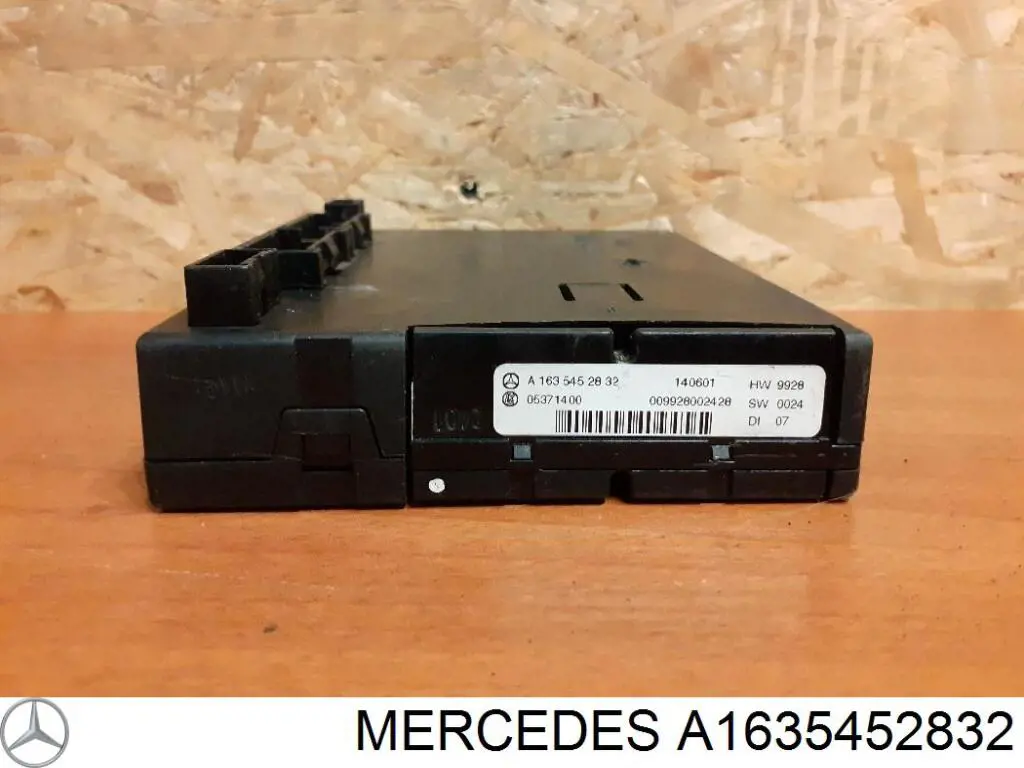 Regulador de velocidad del ventilador de refrigeración (unidad de control) Mercedes A1635452832 precio, desde 56,63 EUR