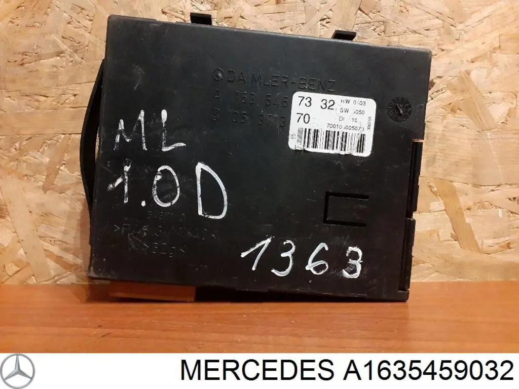 Regulador de velocidad del ventilador de refrigeración (unidad de control) A1635459032 Mercedes