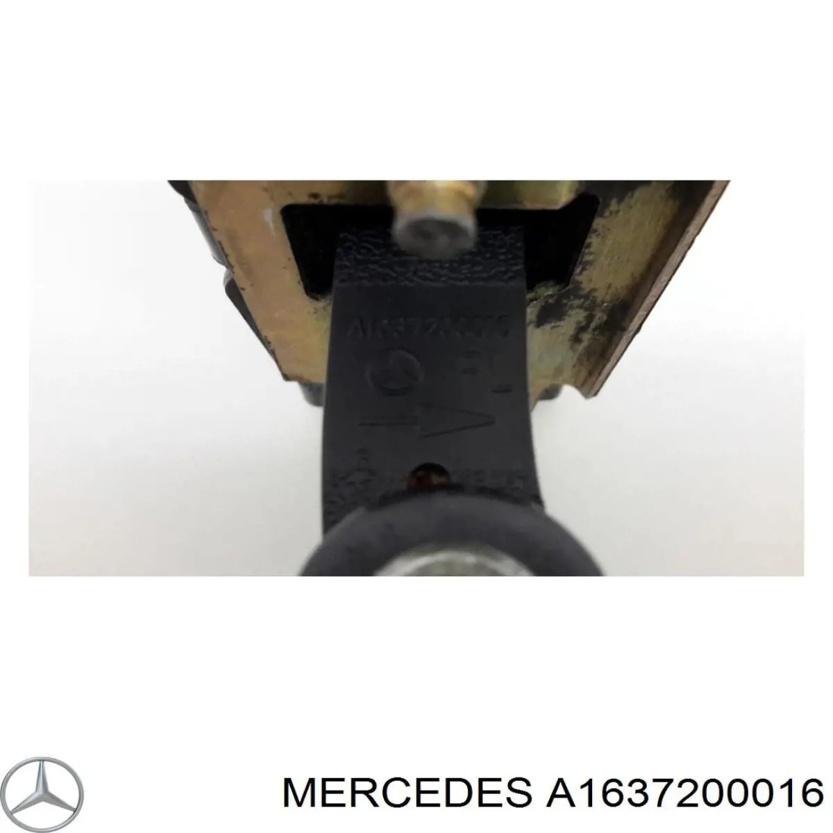 1637200016 Mercedes