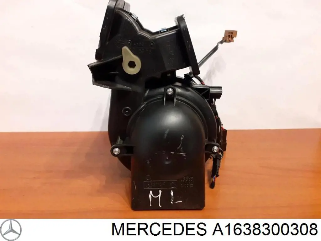 Comprar A1638300308 Mercedes Carcasa del ventilador del calefactor, conjunto