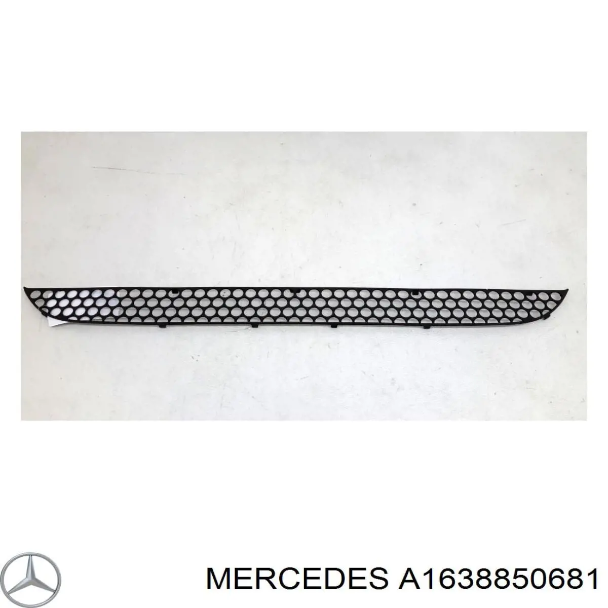 Rejilla de ventilación, paragolpes delantero, central Mercedes A1638850681 precio, desde 41,65 EUR