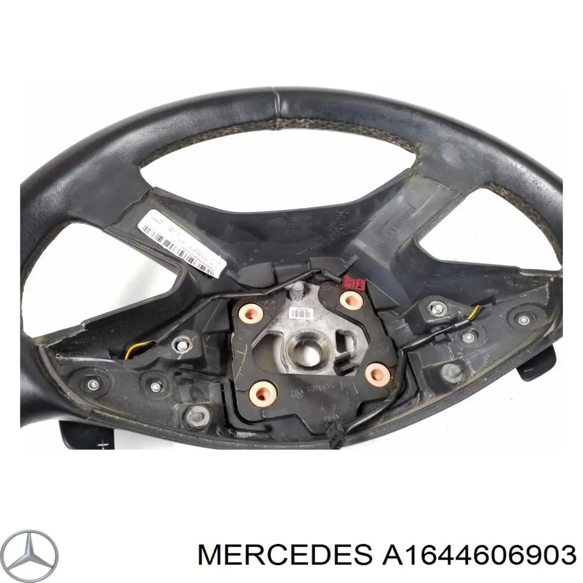 a1644606903 Mercedes volante