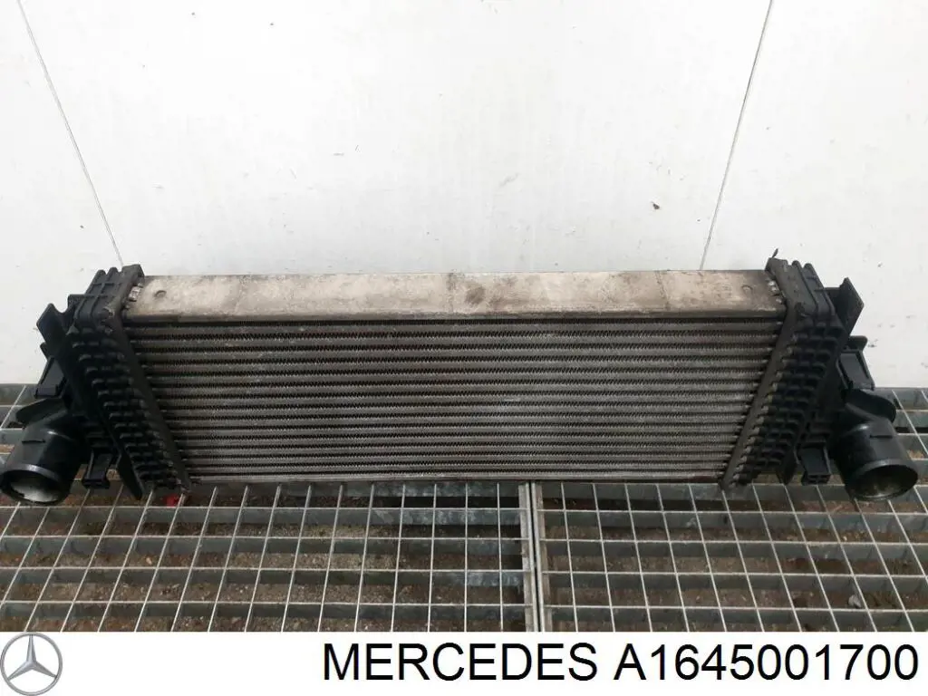 Radiador de aire de admisión Mercedes A1645001700 precio, desde 141,96 EUR