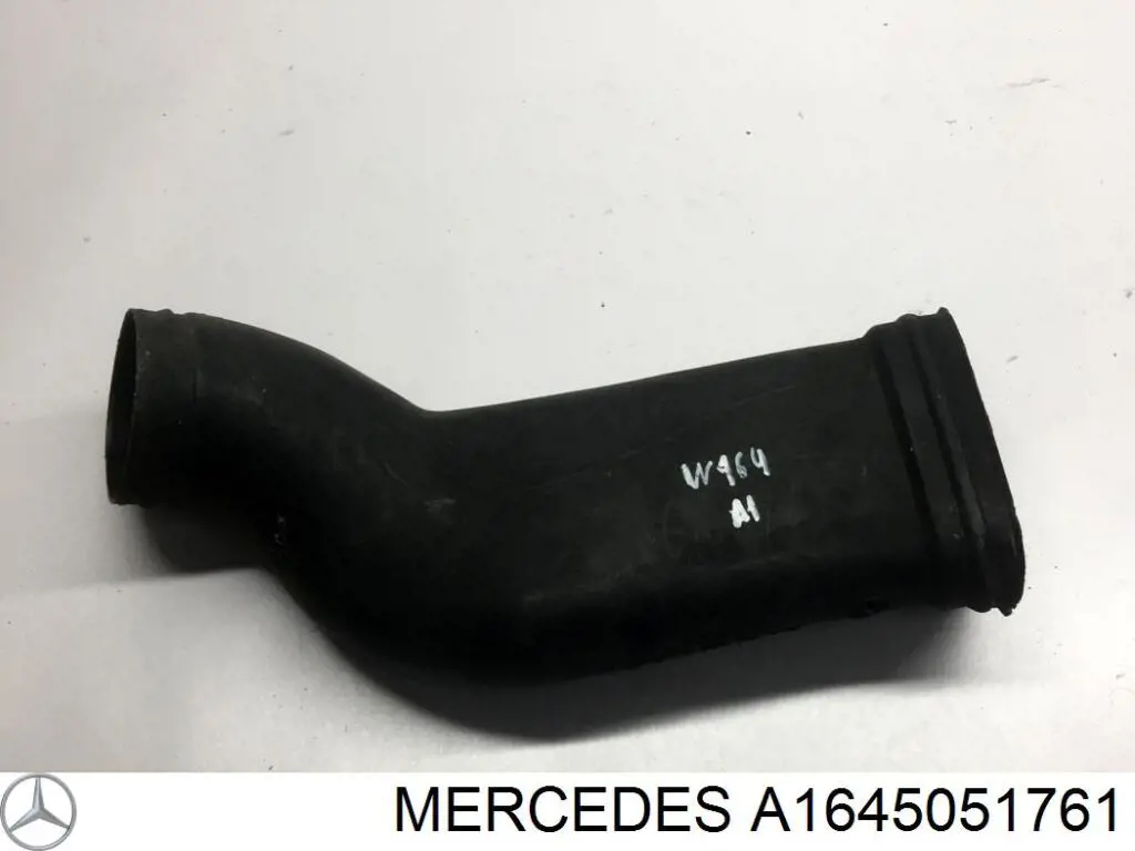 Tubo de admisión de aire, entrada del filtro de aire Mercedes A1645051761 precio, desde 37,75 EUR