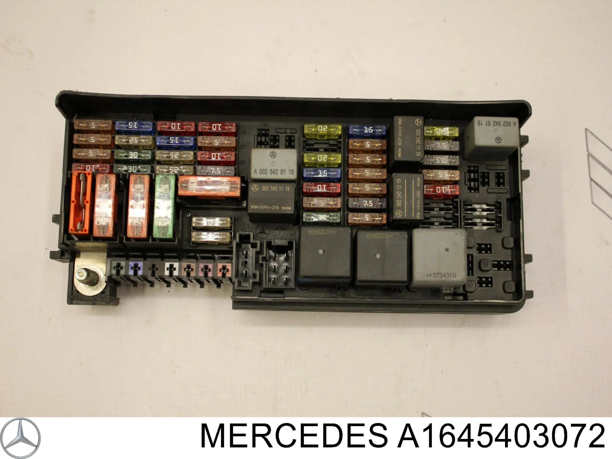 A1645403072 Mercedes caja de fusibles, trasera interior