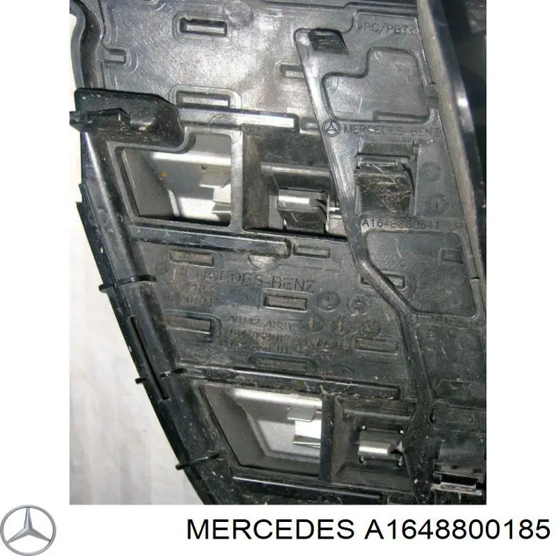 Parrilla 1648800185 Mercedes