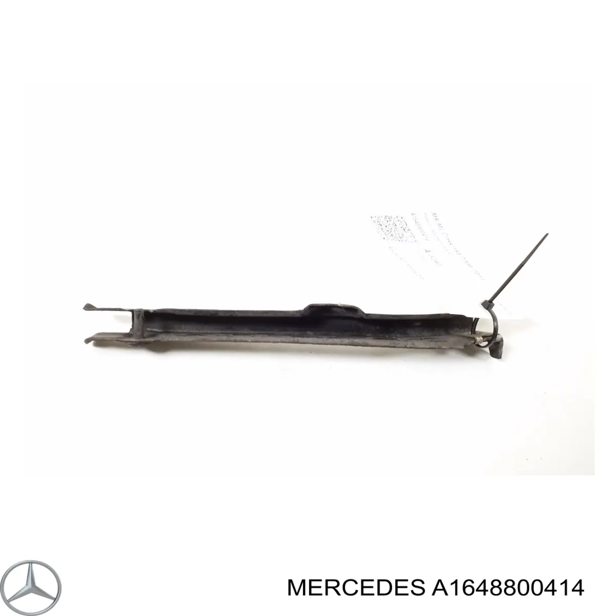 Guía derecha del parachoques delantero Mercedes A1648800414 precio, desde 33,02 EUR