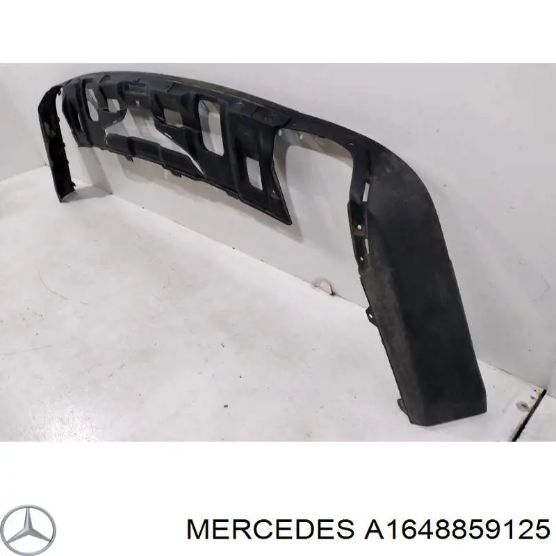 A1648859125 Mercedes parachoques trasero, parte inferior