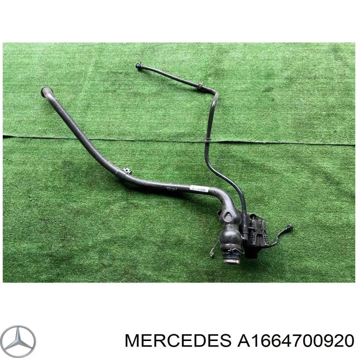 Comprar A1664700920 Mercedes Boca de llenado del depósito de combustible