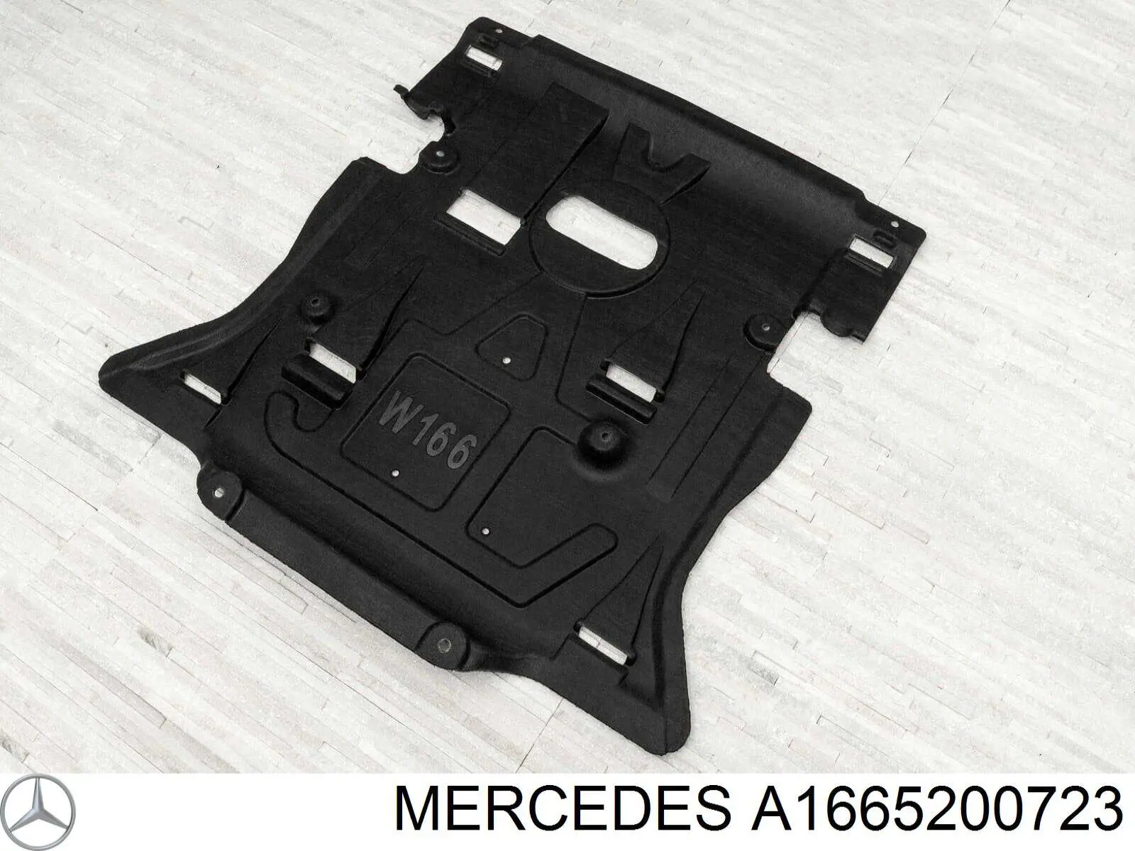 Protección delantera del motor Mercedes A1665200723 precio, desde 100,69 EUR