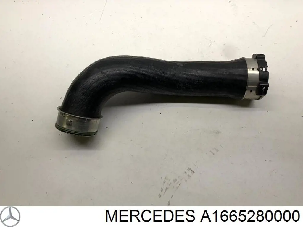 A1665280000 Mercedes tubo flexible de aire de sobrealimentación superior derecho