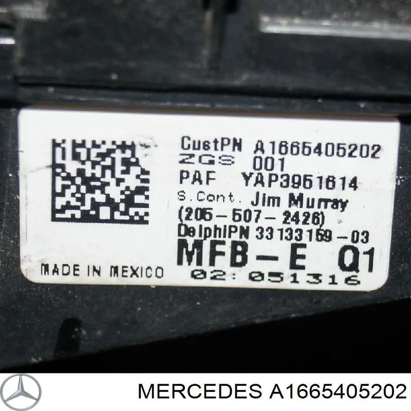 A1665405202 Mercedes Caja de relés y fusibles