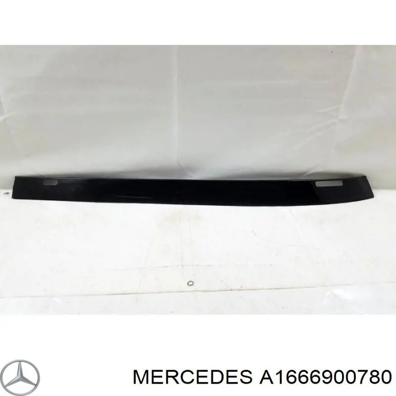 1666900780 Mercedes