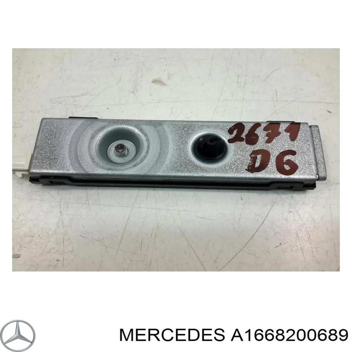 A1668200689 Mercedes