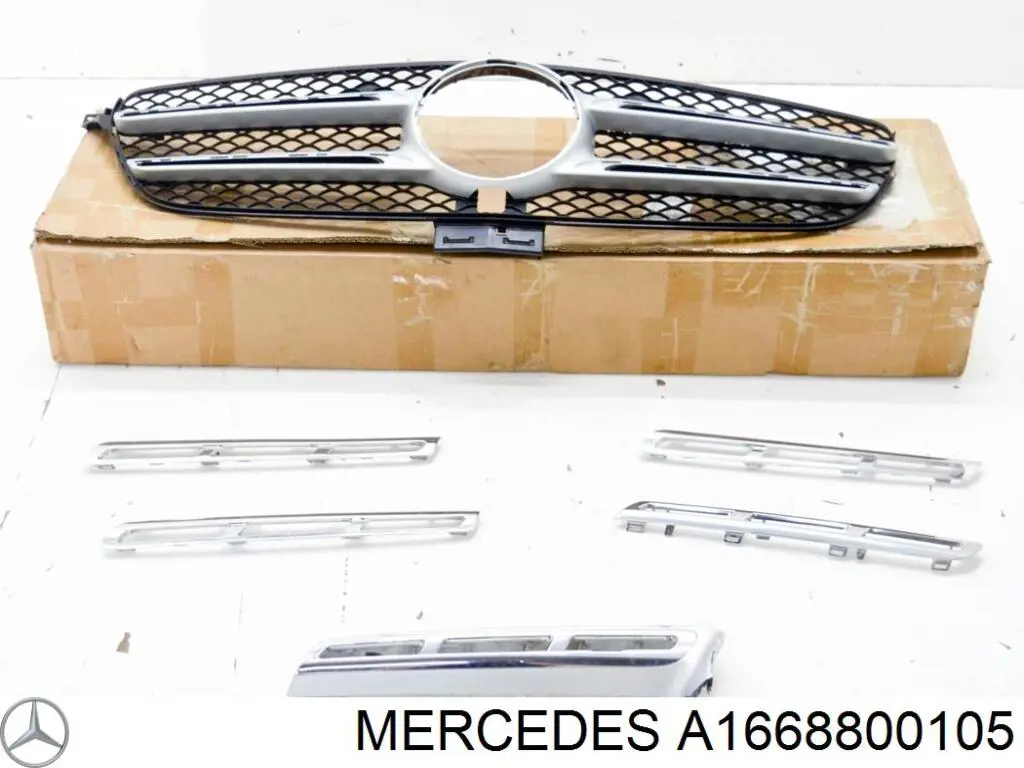 Rejilla del capó A1668800105 Mercedes