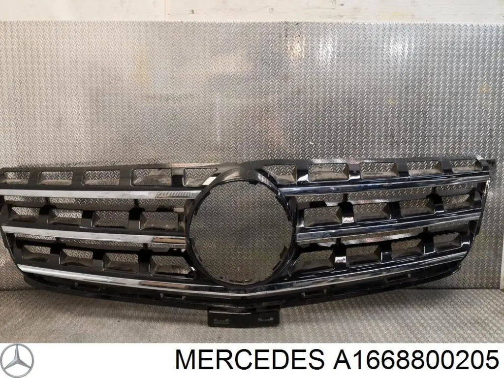 Rejilla del capó A1668800205 Mercedes