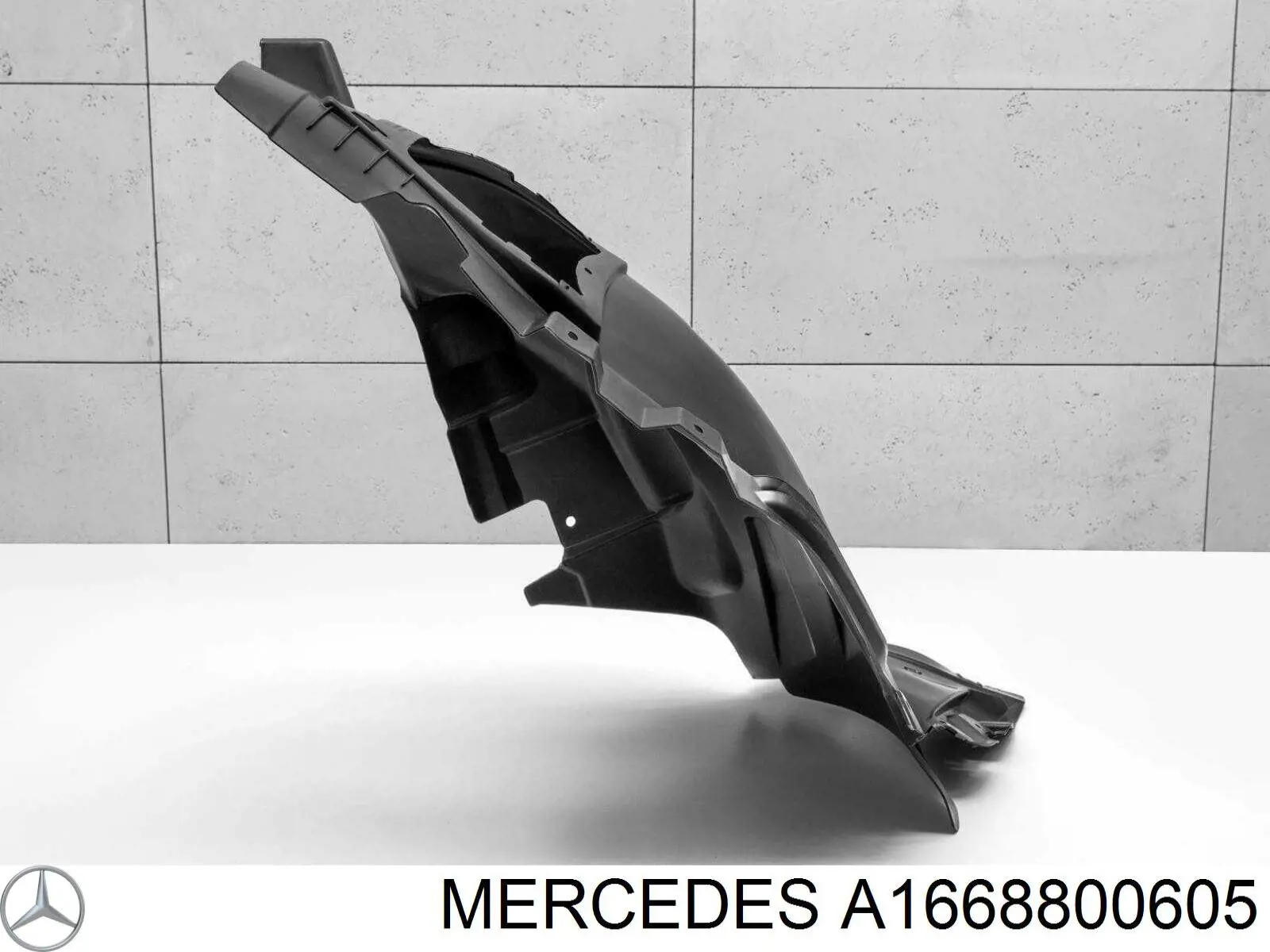 A1668800605 Mercedes guardabarros interior, aleta delantera, derecho delantero