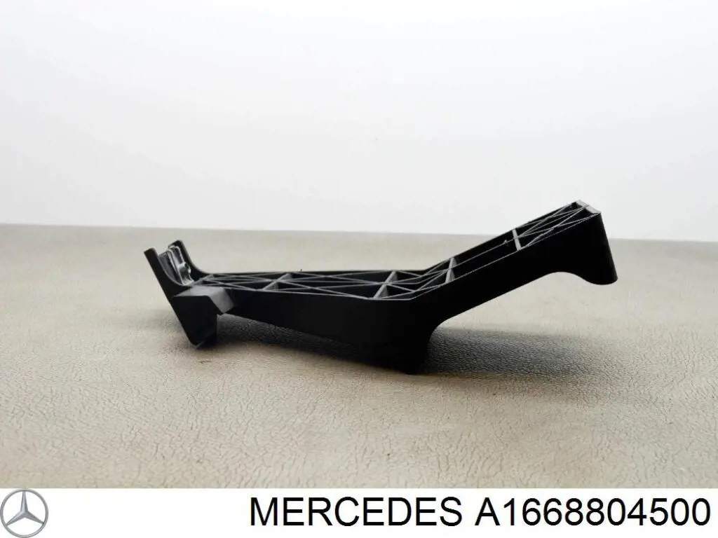 1668804500 Mercedes