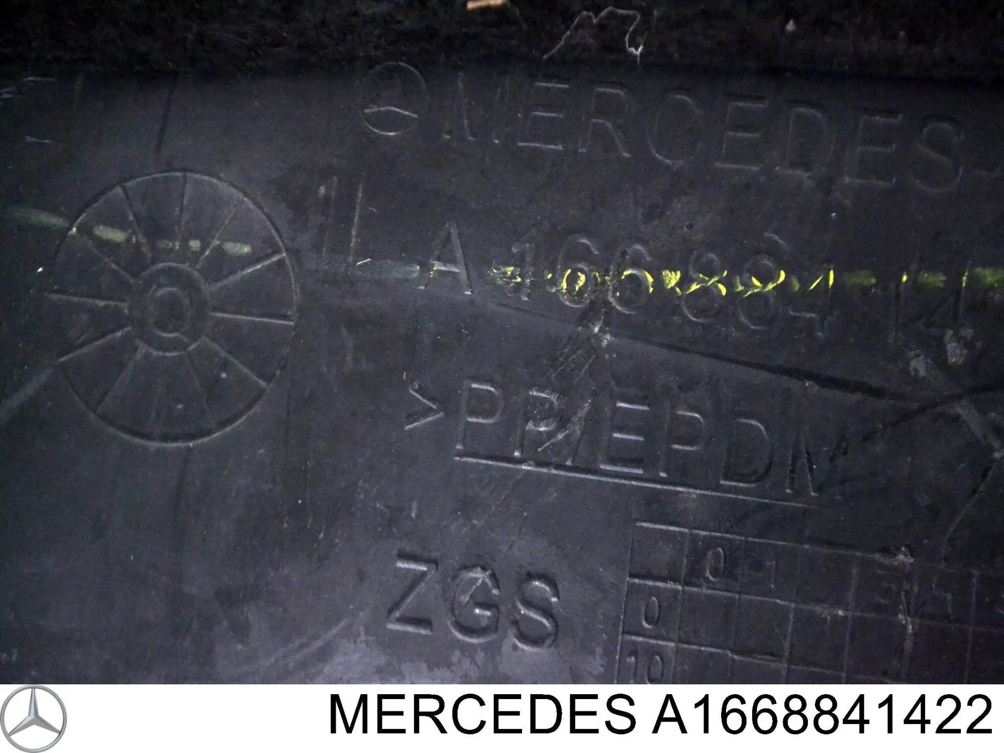 Guardalodo interior derecho, aleta trasera A1668841422 Mercedes