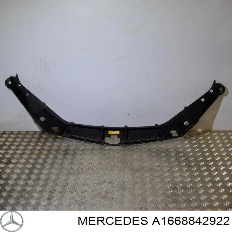 Deflector de aire superior del radiador Mercedes A1668842922 precio, desde 55,59 EUR