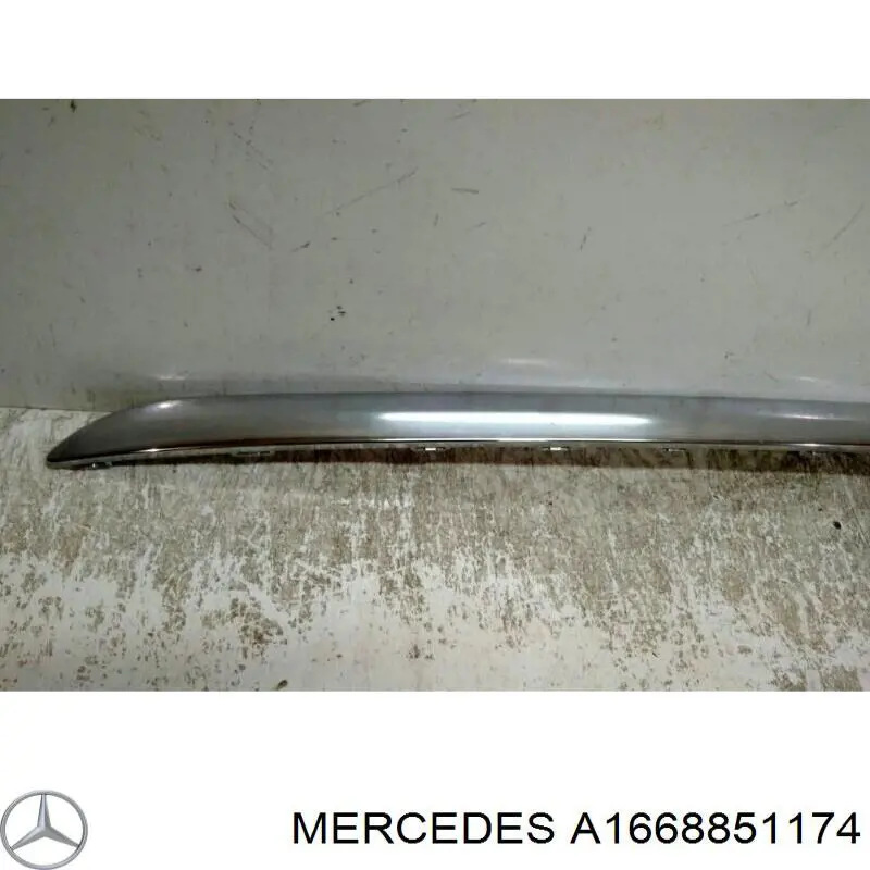 A1668851174 Mercedes moldura de parachoques trasero