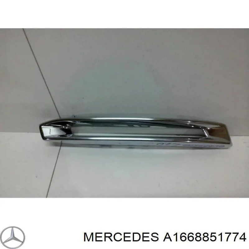 Embellecedor de faro antiniebla izquierdo Mercedes A1668851774 precio, desde 53,66 EUR