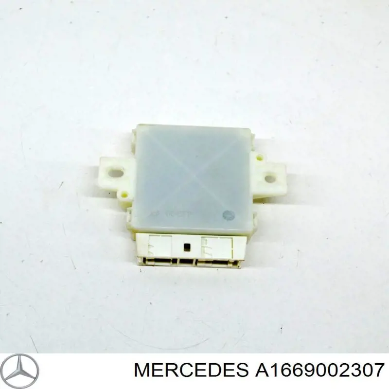 1669002307 Mercedes