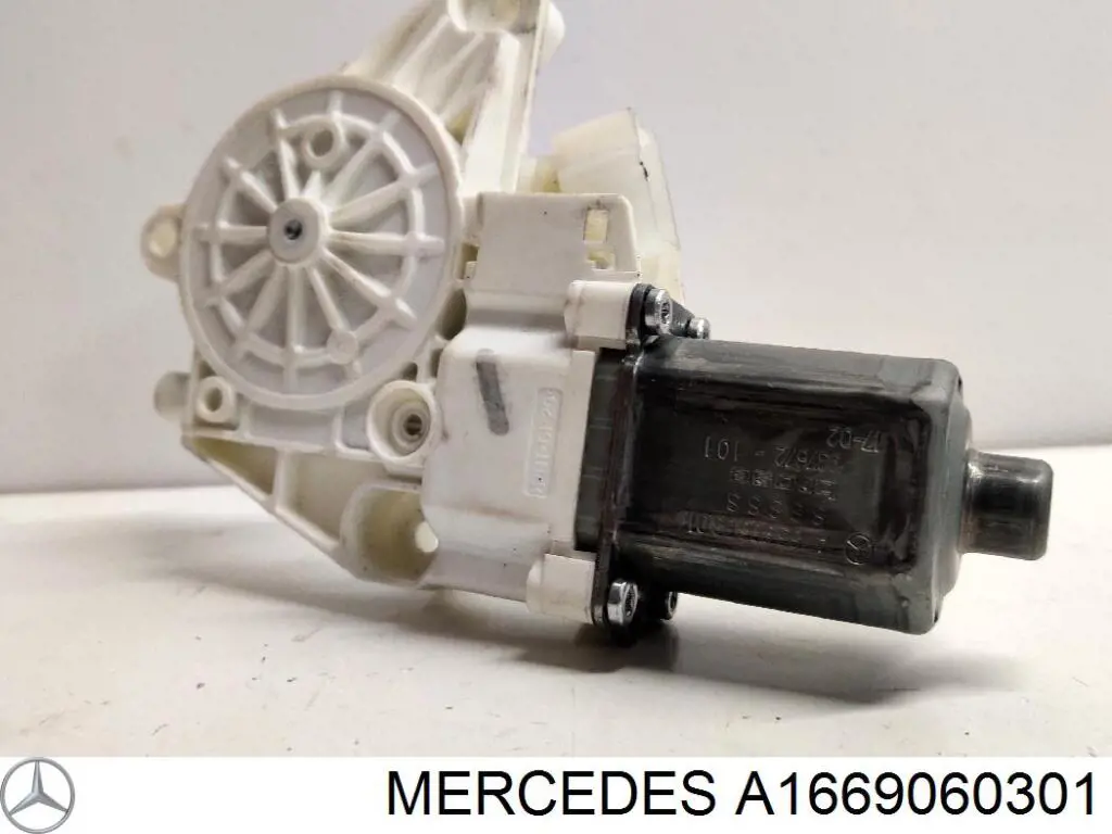 Comprar A1669060301 Mercedes Motor del elevalunas de la puerta delantera derecha