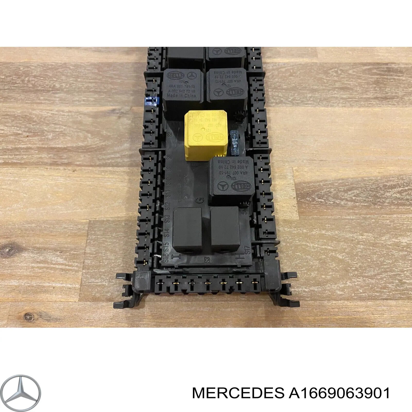 Caja fusibles Mercedes A1669063901 precio, desde 81,77 EUR