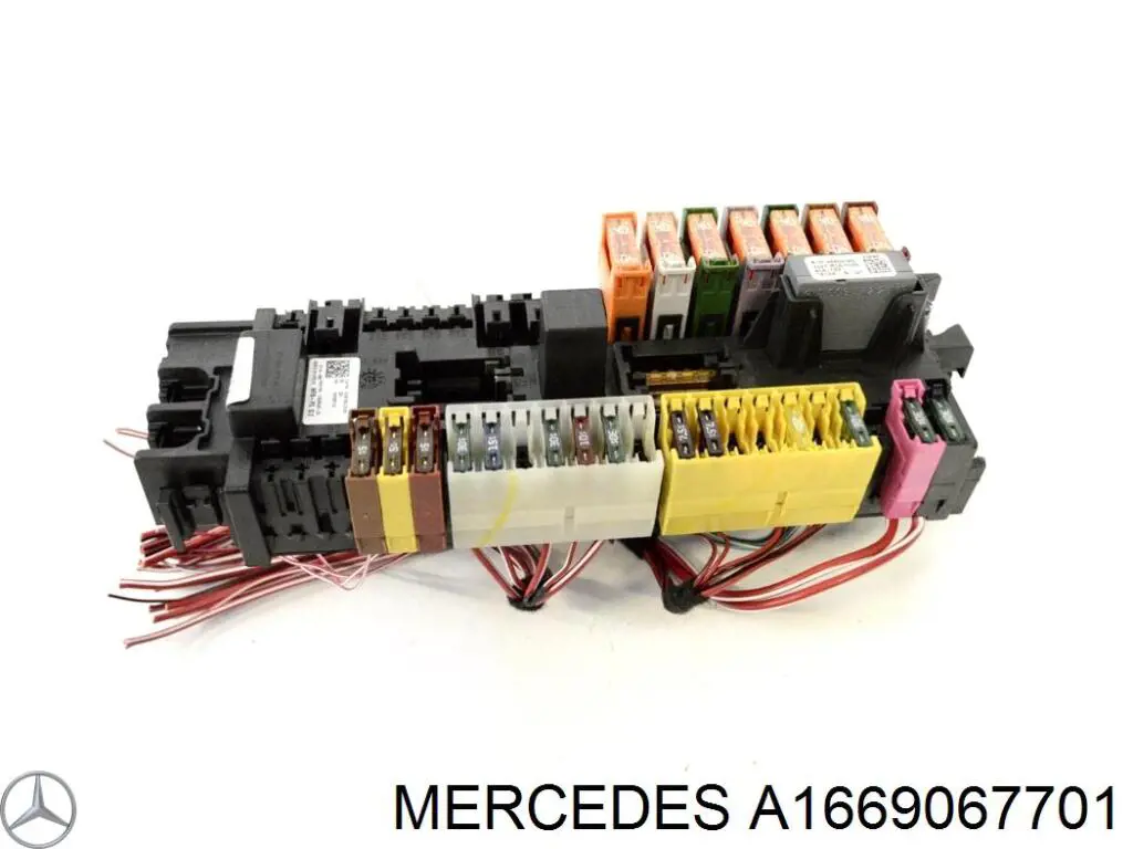 Caja fusibles Mercedes A1669067701 precio, desde 92,56 EUR