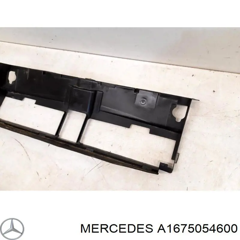 Comprar A1675054600 Mercedes Deflector de aire inferior del radiador