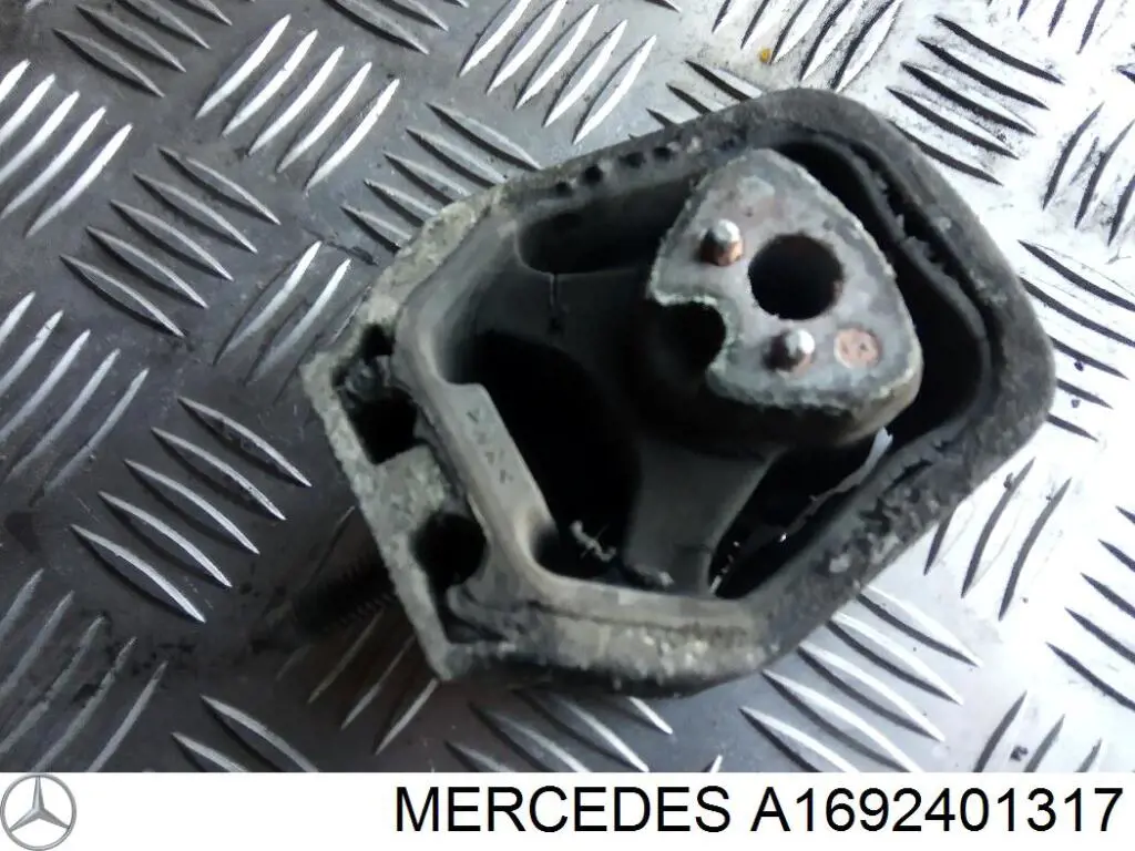A1692401317 Mercedes soporte motor delantero