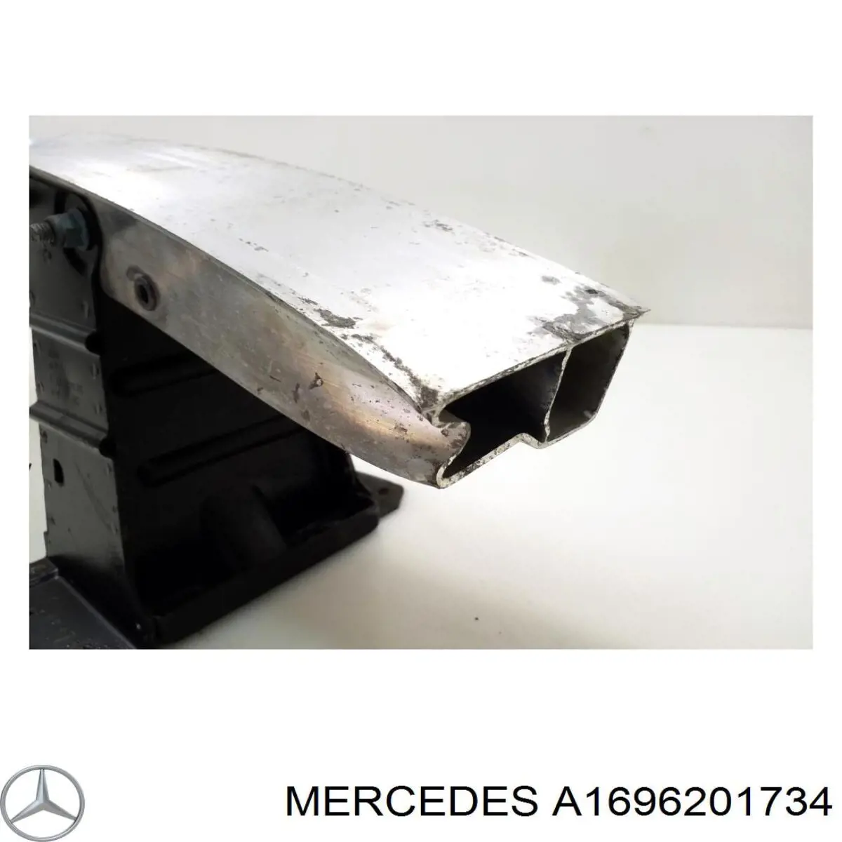 A1696201734 Mercedes refuerzo parachoque delantero