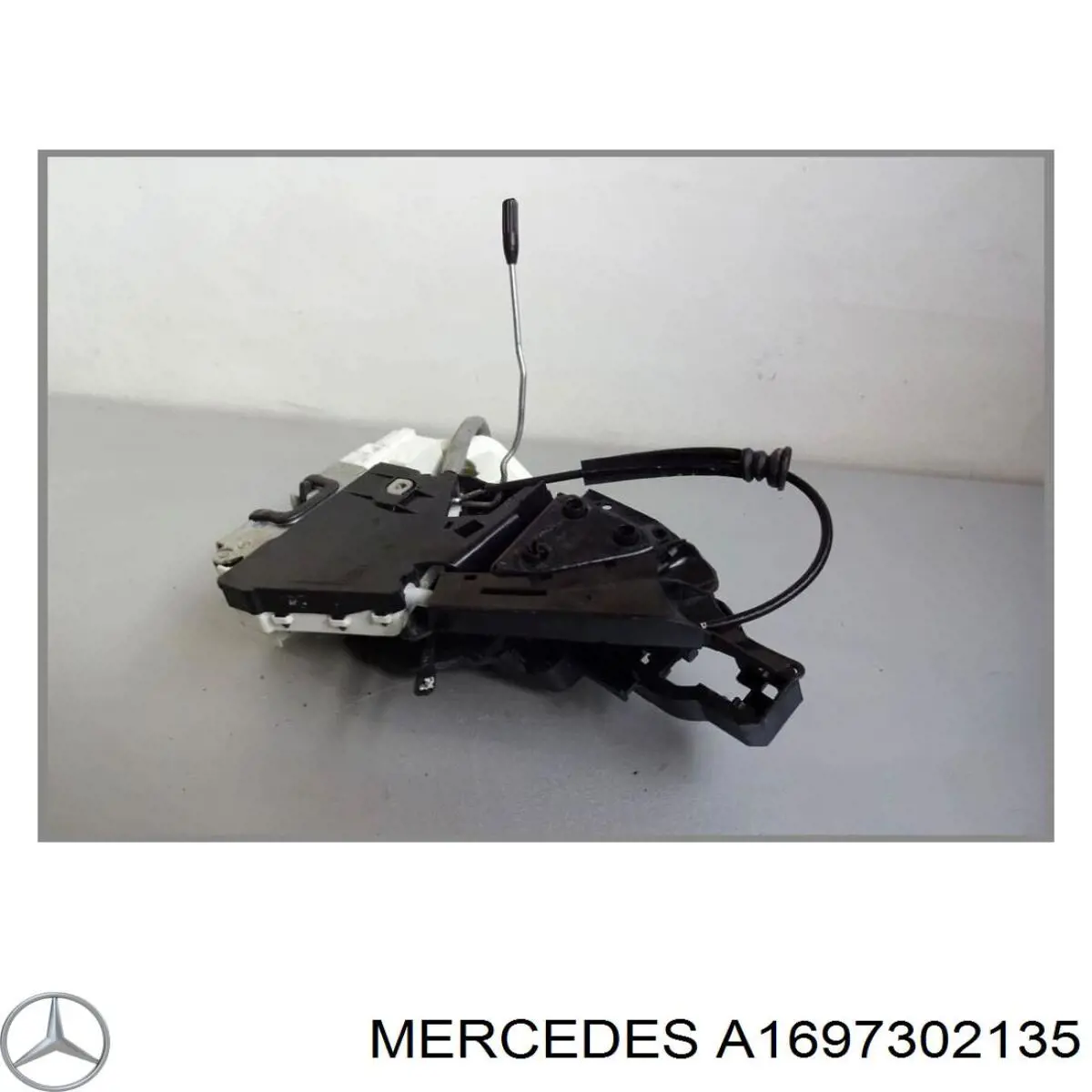 Cerradura de puerta trasera izquierda A1697302135 Mercedes