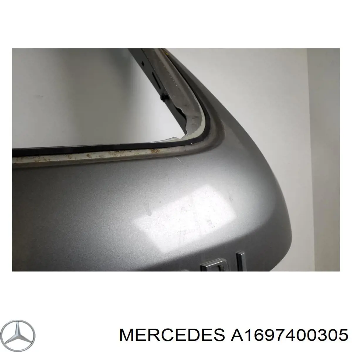 1697401305 Mercedes puerta del maletero, trasera