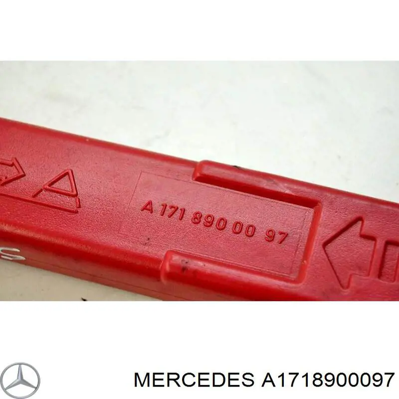 A171890009764 Mercedes Triángulo de emergencia