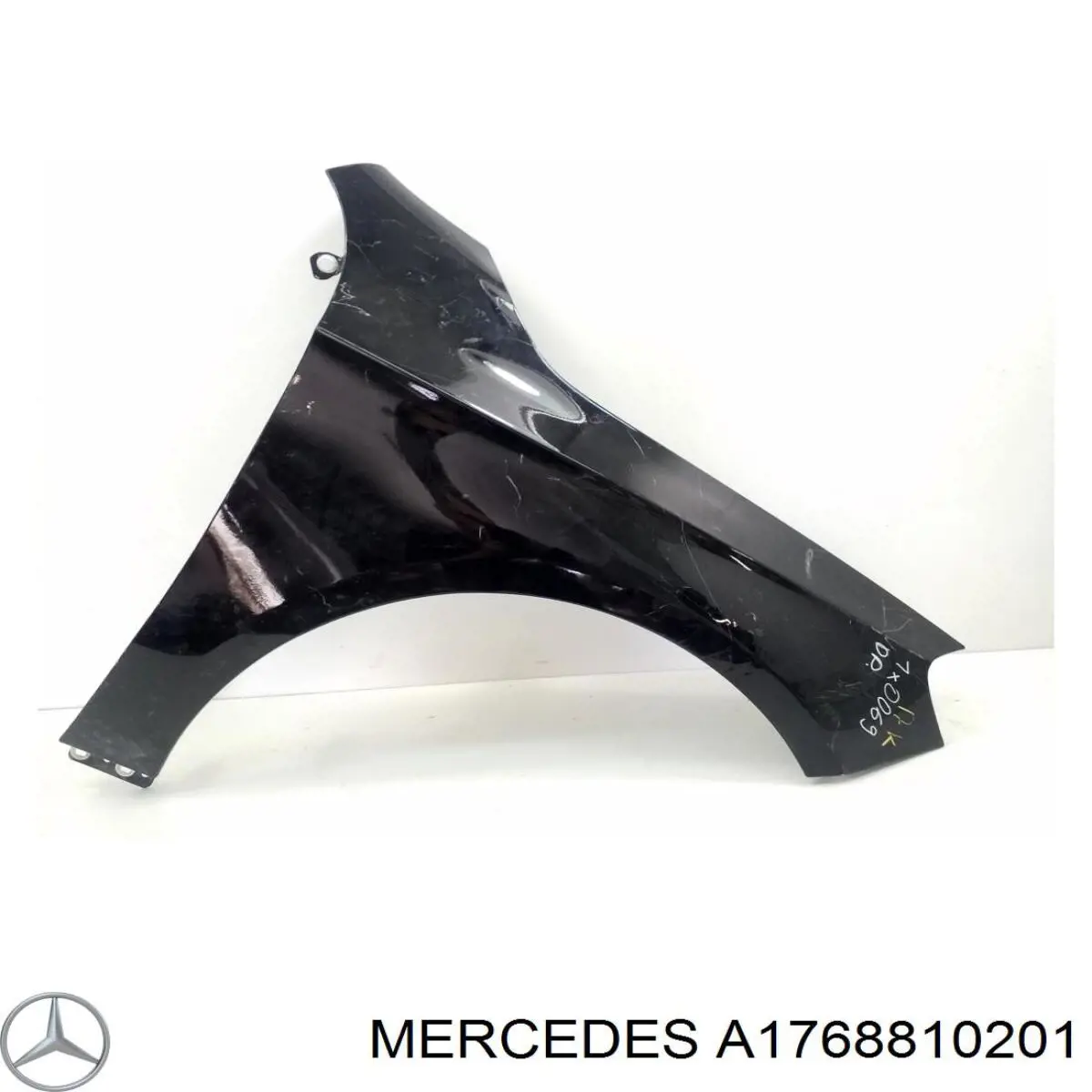 A1768810201 Mercedes guardabarros delantero derecho