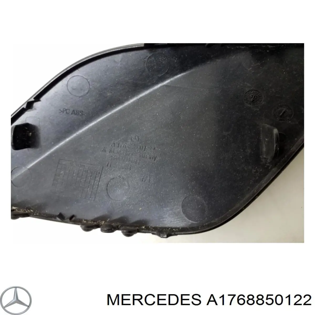 Tapa cubre gancho de remolque para parachoques delantera Mercedes A hatchback (W176) (2012 - 2018) precio, desde 17,29 EUR