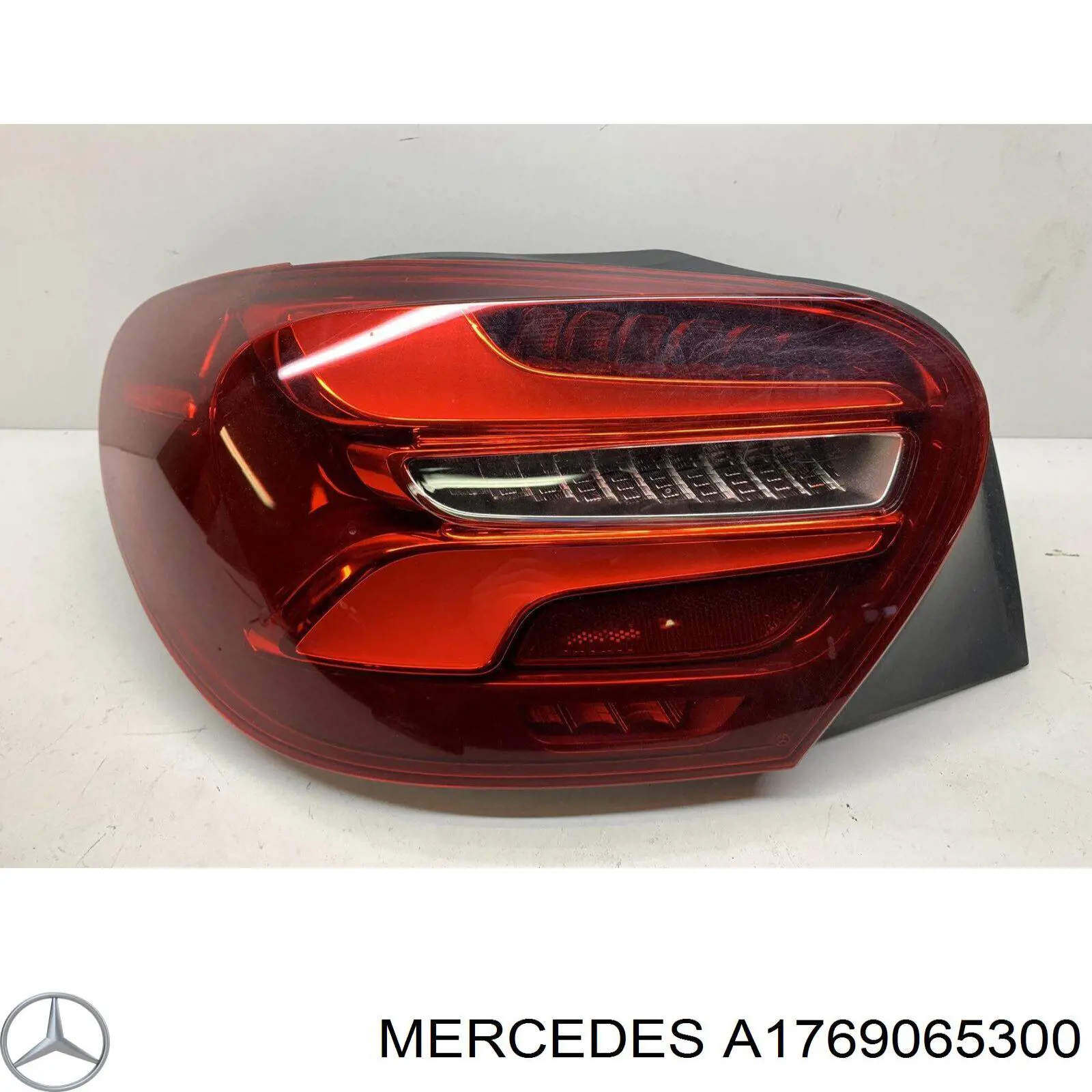 Piloto trasero exterior izquierdo Mercedes A1769065300 precio, desde 360,10 EUR