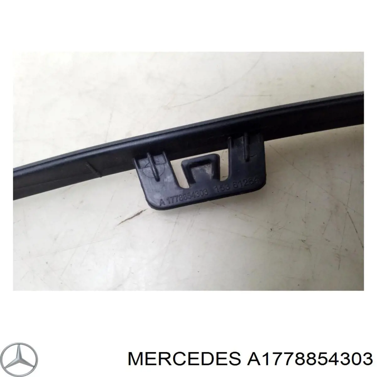 A1778854303 Mercedes