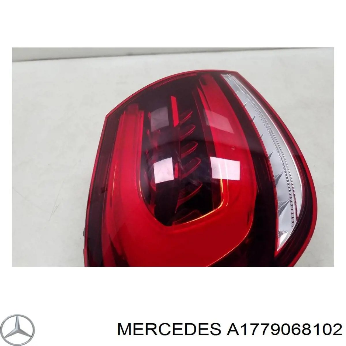 Comprar A1779068102 Mercedes Piloto trasero exterior izquierdo