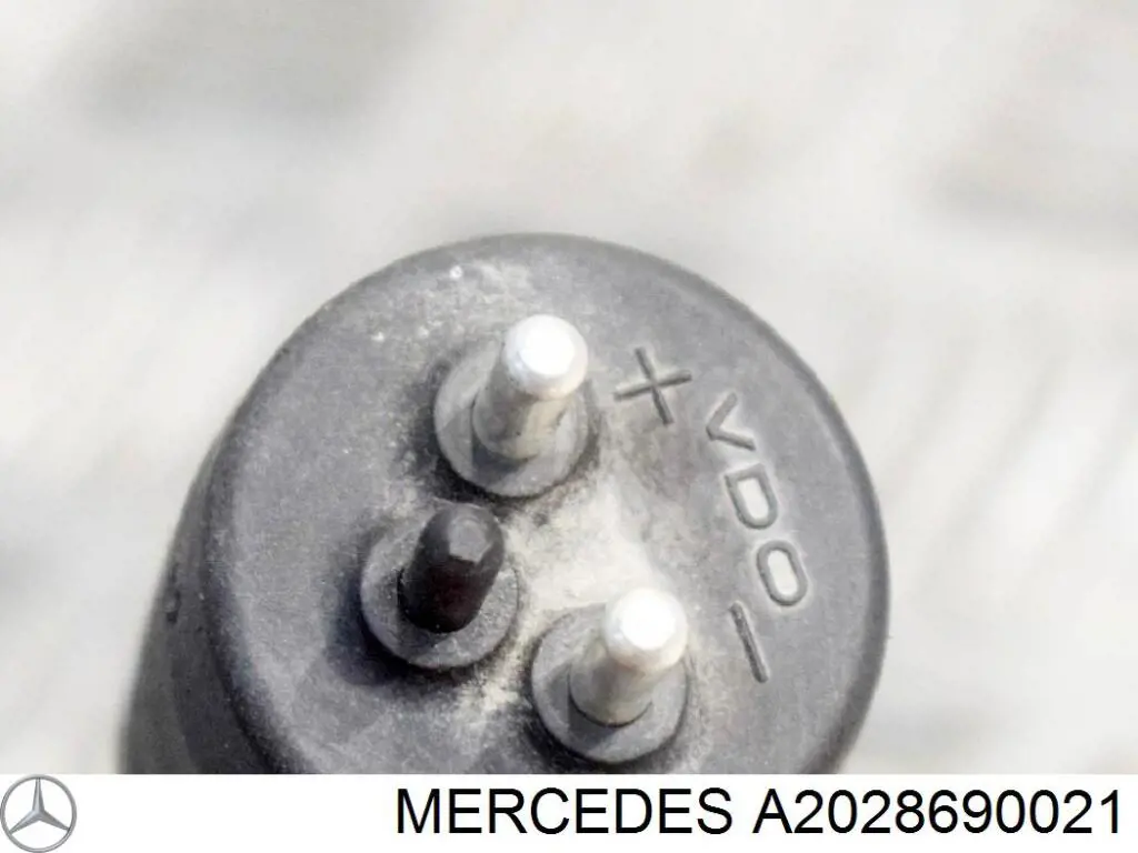 Comprar A2028690021 Mercedes Bomba de agua limpiaparabrisas, delantera