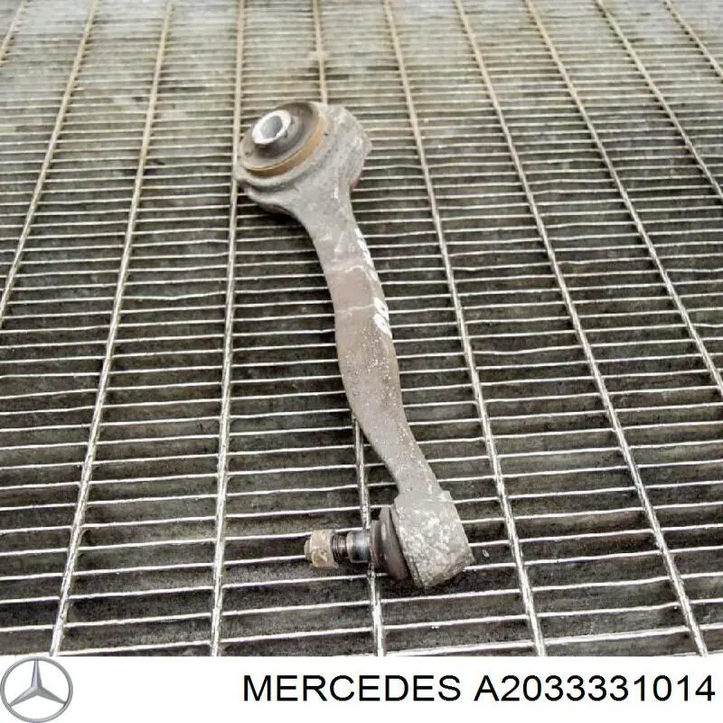 Comprar A2033331014 Mercedes Buje del brazo de suspensión delantero superior