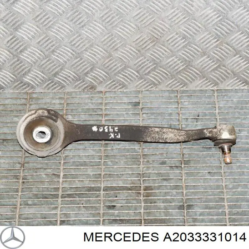 Buje del brazo de suspensión delantero superior A2033331014 Mercedes